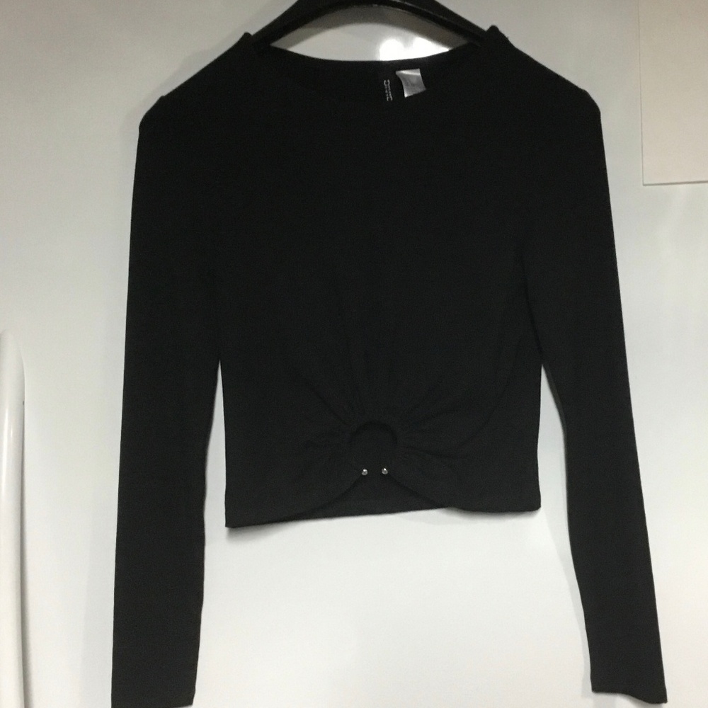 Divided H & M Short Black Top Sz Small